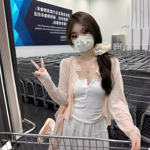 【温柔纯欲风❗️薄款镂空针织开衫】法式氛围感针织衫「软 fufu 的奶油开衫！温柔到骨子里」秒变纯欲氛围感美女，甜妹约会穿搭天花板，别致宽松短款长袖开衫上衣L 商品图3