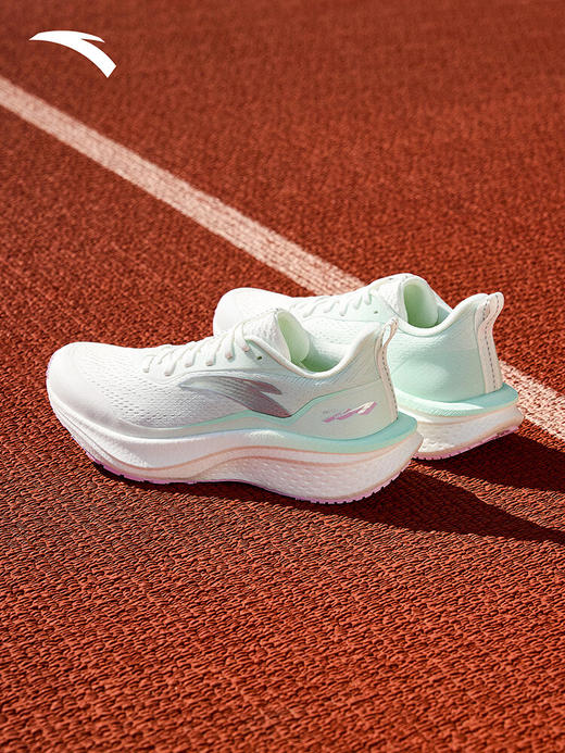 安踏马赫6SE丨专业缓震跑步鞋女鞋中考体测竞速训练运动鞋 纸莎白/浅云绿122615582-3 商品图0