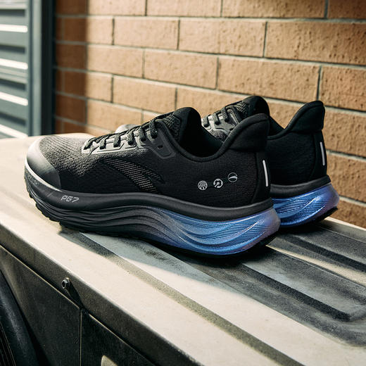 安踏旅步2代PG7全新中底科技男子舒适缓震跑鞋112615546-8 商品图3