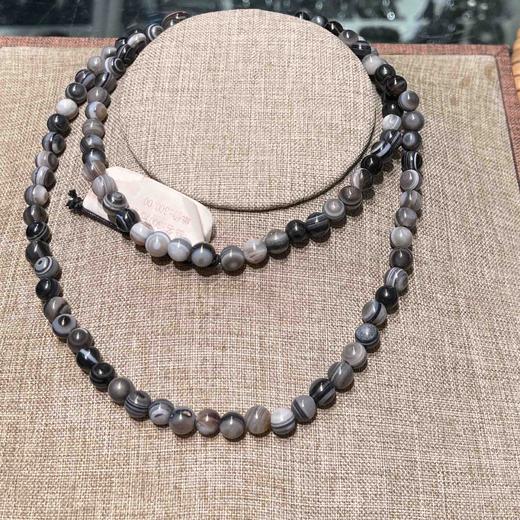 300元/条缠丝玛瑙佛珠 商品图0