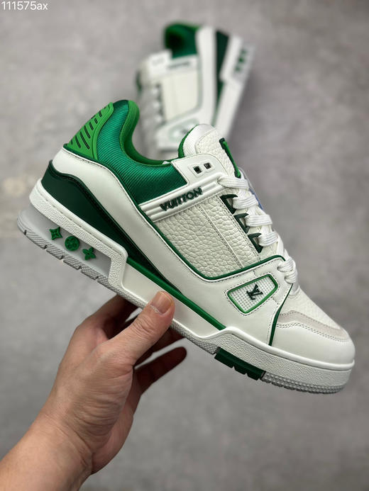 春季特惠💰720 LV 纯原版本 # 驴家 Trainer 低帮休闲板鞋 商品图3