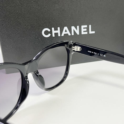 优选丨【礼盒款】Chanel 香奈儿墨镜 珍珠双C太阳镜 黑框  CH5482   香港直邮 商品图10