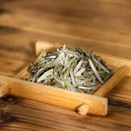 广诚行 2026年头采银针后井岩韵 非遗传承人吴传惠收藏装 商品图3