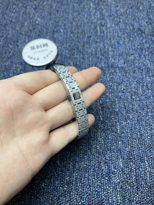 AP爱彼皇家橡树23mm霜金款 皇家橡树霜金新推出23mm迷你款石英女表 女士腕表 表径23mm 张韶涵同款 商品图6