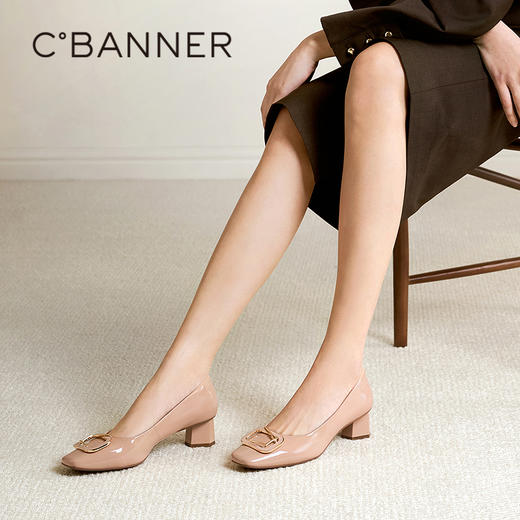 【静音系列】千百度扣饰粗高跟鞋女2026春季新款漆皮通勤浅口单鞋A26189806 商品图1