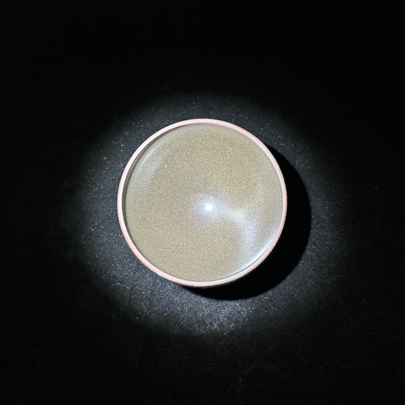 睽卦｜灰被釉面灯盏