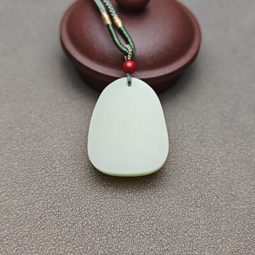 新疆和田玉且末料黄口料雅致荷花平安牌 228-8 商品图3