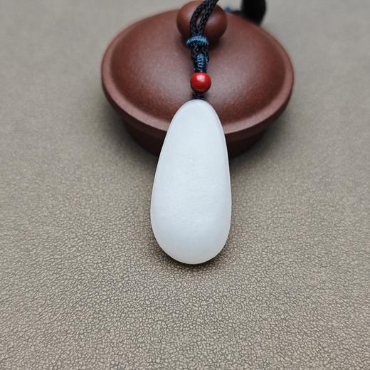 新疆和田玉且末料羊脂玉小观音 228-3 商品图8