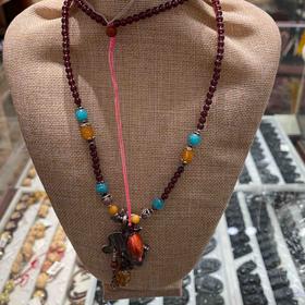 628元/条石榴石毛衣链