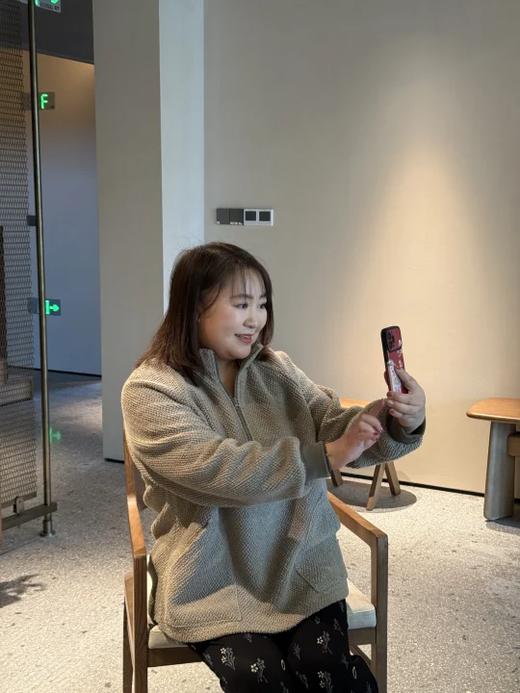 【群内福利】【春季轻运动休闲套头衫】复合面料，不掉色不易起球，插肩袖款式，上身舒适休闲。面层100%棉 商品图10