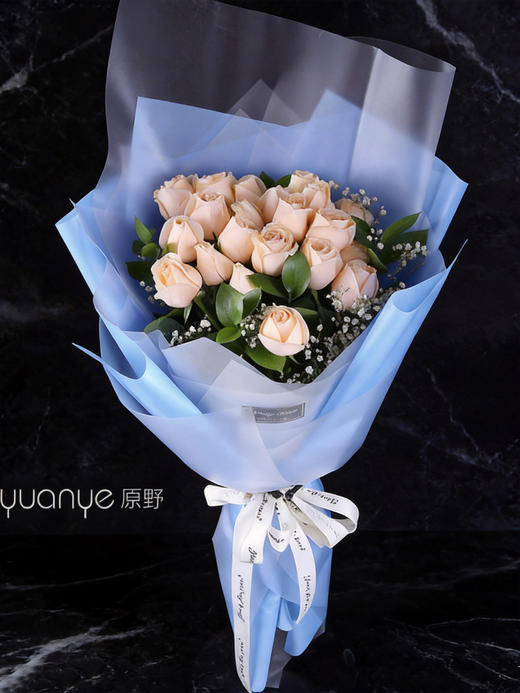 （4款可选）19朵玫瑰韩式花束 商品图0