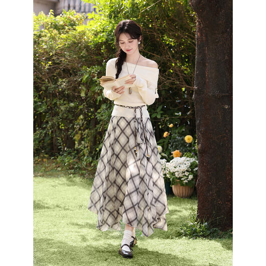 鹿向南「南杏庄园」咖色格子半身裙女春季新款高腰不规则长款裙子 商品图3