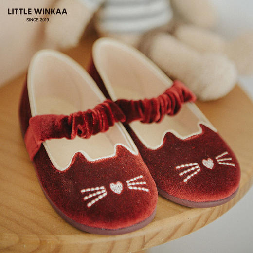 西班牙little winkaa童鞋小猫电绣女童天鹅绒公主鞋春季单鞋软底舞蹈鞋LW13044 商品图3