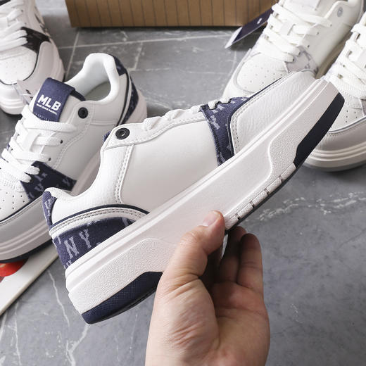 【秒杀】张凌赫同款男女韩系复古老花增高学长鞋25新款SXM05，把高级感藏进每一处细节里！经典低帮鞋型适配多种场景！男女同款的韩系复古风，日常搭什么都超有学长学姐范儿～ 商品图12