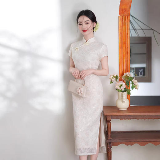 2026春夏新款气质中长款蕾丝双层白色订婚日常改良旗袍XL9153 商品图3