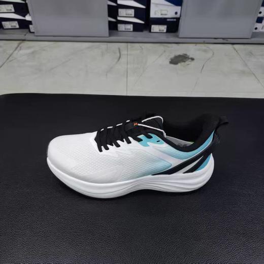 领跑梦想新款男运动鞋缓震男休闲鞋耐磨男跑鞋透气跑步鞋605270-KD 商品图0