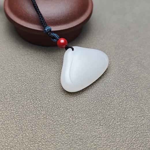 新疆和田玉且末料羊脂玉雅致平安锁 228-11 商品图3