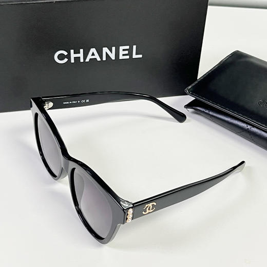 优选丨【礼盒款】Chanel 香奈儿墨镜 珍珠双C太阳镜 黑框  CH5482   香港直邮 商品图6