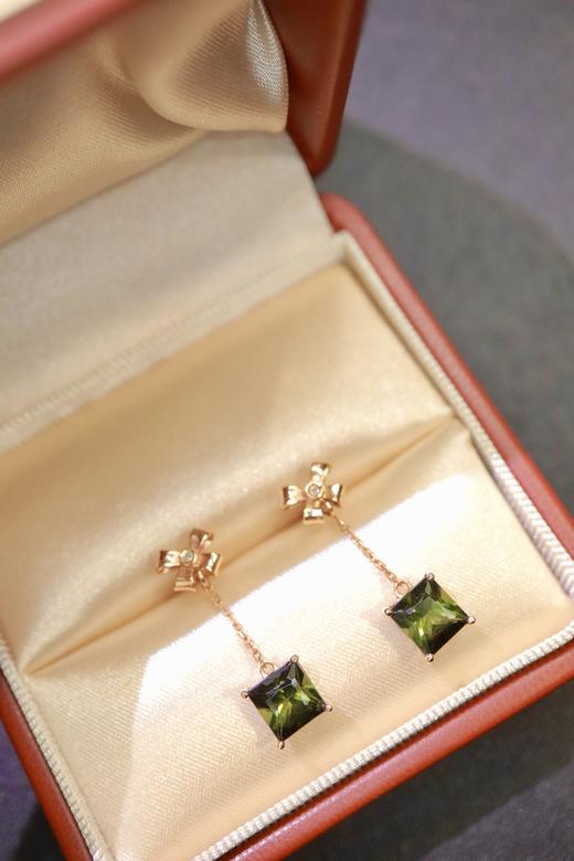 3.8克拉刻面绿碧玺耳坠 商品图1