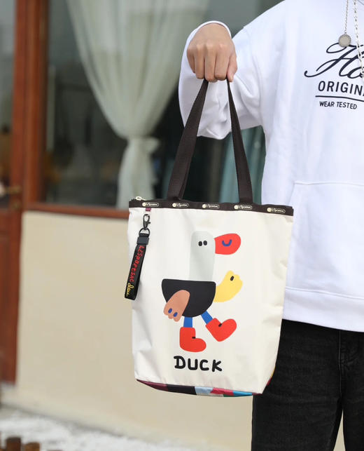 LeSportsac乐播诗X逗鸭系列托特包 商品图2
