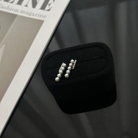 清冷氛围感天花板｜真多麻色平衡木耳钉