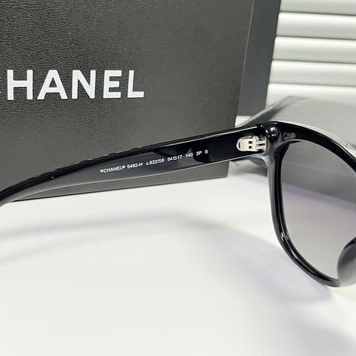 优选丨【礼盒款】Chanel 香奈儿墨镜 珍珠双C太阳镜 黑框  CH5482   香港直邮 商品图13