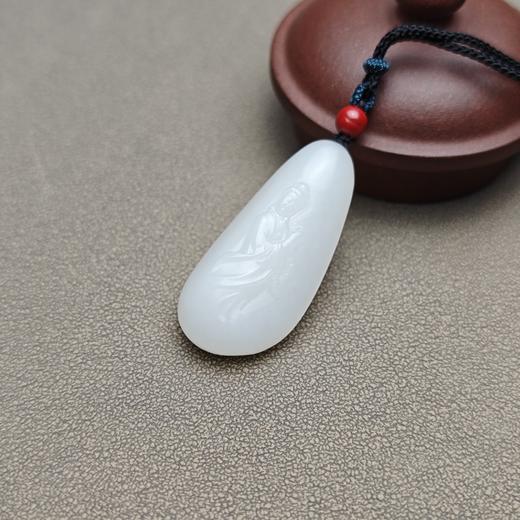 新疆和田玉且末料羊脂玉小观音 228-3 商品图6