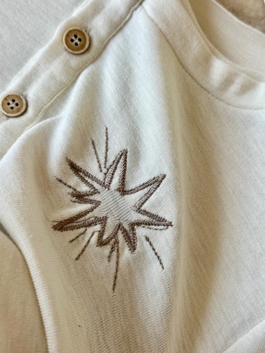 田曦薇谭松韵同款羽影星踪飞鸟刺绣修身长袖打底衫T 商品图14