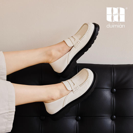 对面duimian春季新款英伦风小皮鞋袋鼠乐福鞋 商品图1