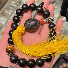 300元/个黑曜石车挂