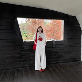 【显白不挑皮❗️创意印花圆领卫衣】百搭属性拉满：单穿慵懒随性，遮肉显瘦，通勤休闲都能穿，大码打底衫内搭韩系宽松上衣L