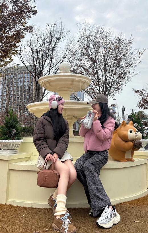 优选 | MLB斜挎手提包 黑色/棕色/深黄色/粉红色 34*10*20（cm） 商品图4