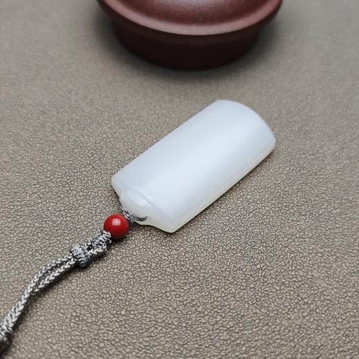新疆和田玉且末料羊脂玉规整平安牌 228-13 商品图3