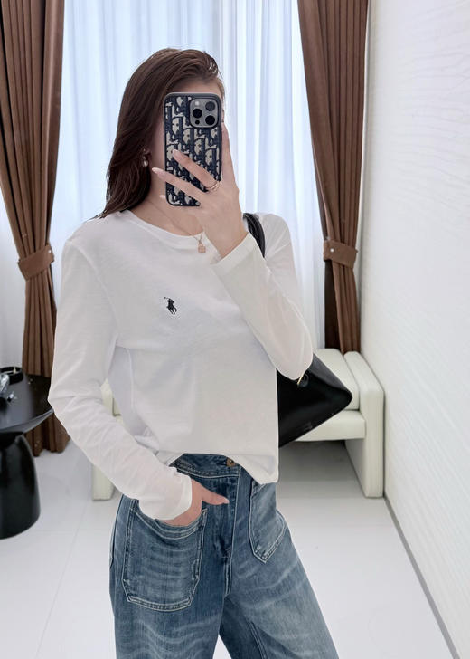 33-1 圆正渠道货 小马刺绣 基础款 女士白色圆领长袖 单穿打底 商品图4
