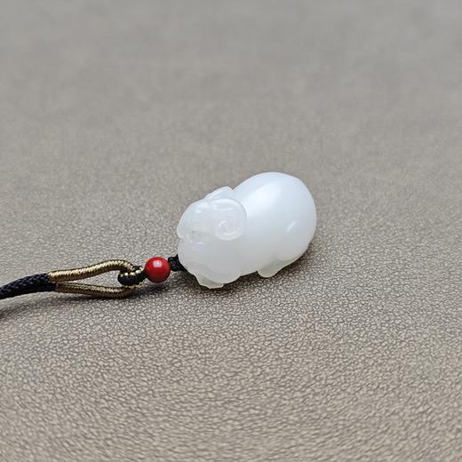 新疆和田玉且末料羊脂玉小羊挂件 228-7 商品图1