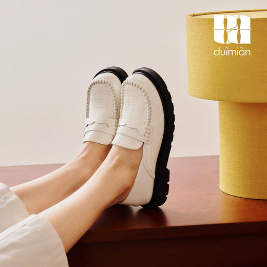 对面duimian春季新款英伦风小皮鞋袋鼠乐福鞋 商品图3