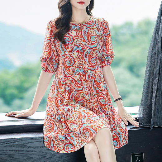 WWM69393 夏季新款2026年红色腰果印花真丝桑蚕丝小个子连衣裙 商品图2