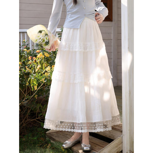 鹿向南「扶光茉影」白色蕾丝长款蛋糕半身裙女春显瘦a字半身长裙现货 商品图3