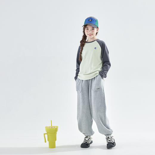 花灰不加绒款预售3.30发 cicochild 25年秋季新款中大女童复古休闲卫裤内里磨绒保暖束脚裤 商品图1