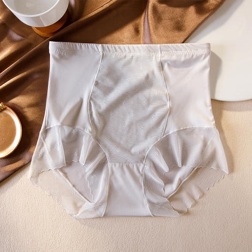 【软huhu❗️轻塑身镂空蕾丝内裤】轻盈收腹，秒变蜜桃臀，性感收拢腰腹线，轻轻包裹无束缚！新款女士性感星点网纱桑蚕丝底裆内裤 商品图5