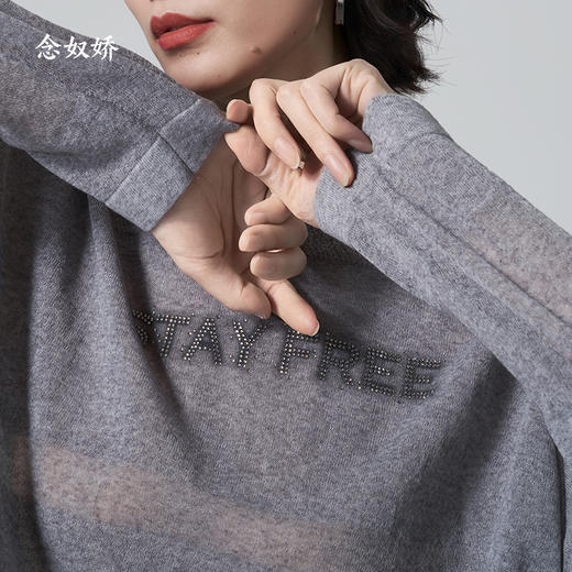 【商场同款】CNK6452 “ 套头双色毛衫” 商品图4