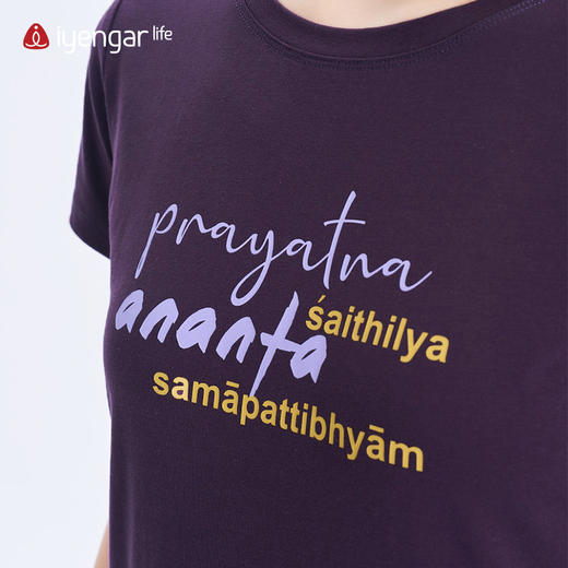 艾扬格 life C1220瑜伽经女装T恤 短袖 腻亲肤棉质面料 金句全译：当体式的完成变得毫不费力时，体式就臻于完美，修习者即抵达内部的无限存在 商品图5