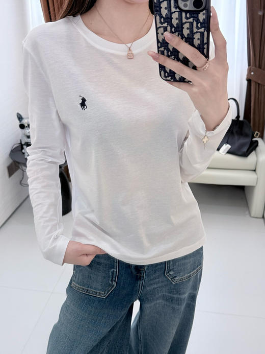 33-1 圆正渠道货 小马刺绣 基础款 女士白色圆领长袖 单穿打底 商品图1