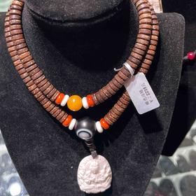 2235元/条椰壳项链