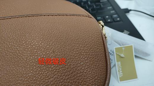 194900348918 迈克高仕MICHAEL KORS MKJetSetCharm小号牛皮相机斜挎单肩包【19x13x6cm】 商品图6