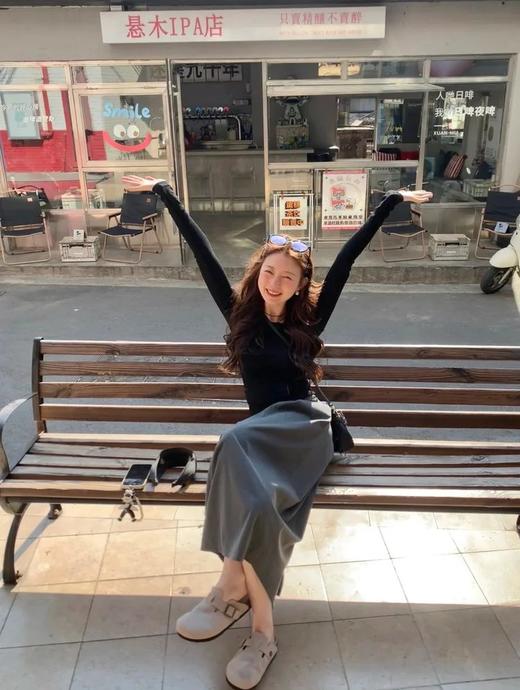 AMTN超舒服好看的打底☁️天然云柔棉修身纯色圆领长袖T恤，会呼吸的面料，婴儿般舒适手感 商品图1