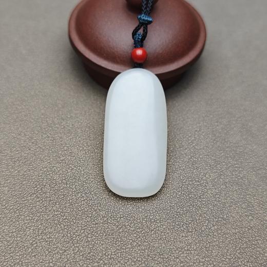 新疆和田玉且末料羊脂玉小观音 228-3 商品图4
