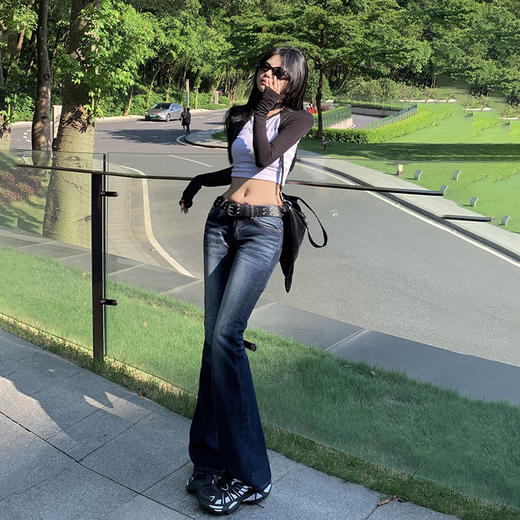 【低腰封神❗️复古低腰微喇牛仔裤】辣妹专属复古喇叭裤｜低腰提臀「一键穿出超模比例」秒解锁三七分漫画腿，高弹面料不紧绷，久坐不勒超舒适，百搭弹力修身显瘦牛仔裤L 商品图2