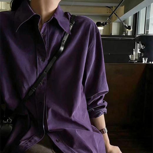 【99特惠】葡萄紫灯芯绒全棉衬衫 | 全棉灯芯绒，手感柔和厚实。显白、高级、百搭，2个尺码，80-140斤都能穿【3-7天发货，周末顺延】 商品图5