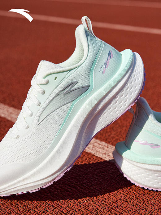 安踏马赫6SE丨专业缓震跑步鞋女鞋中考体测竞速训练运动鞋 纸莎白/浅云绿122615582-3 商品图3